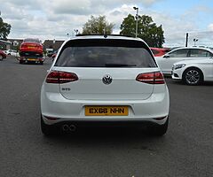 2016 Volkswagen Golf - Image 5/10