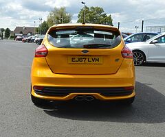 2017 Ford Focus - Image 5/10