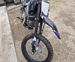 Stomp 160cc