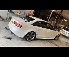 Audi A4 s line
