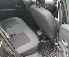 10 Renault Clio 1.2 petrol no nct&tax - Image 8/10