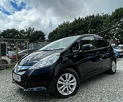 HONDA FIT HYBRID 2013 LEATHER PACKAGE - Image 10/10