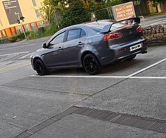 Mitsubishi lancer