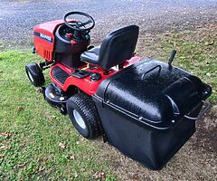 Snapper Ride On / Sit On Lawn Mower - Image 4/7