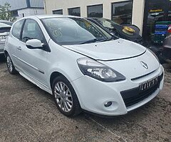 2010 RENAULT CLIO 1.2 PETROL MANUAL FOR BREAKING ONLY!