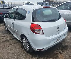 2010 RENAULT CLIO 1.2 PETROL MANUAL FOR BREAKING ONLY! - Image 6/6