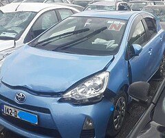 **BREAKING ONLY**2014 TOYOTA AQUA 1.5L Hybrid**BREAKING ONLY**