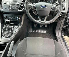 CLEAN 152 Ford Focus - Image 5/10