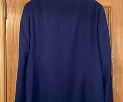 Man’s suit - Image 3/10