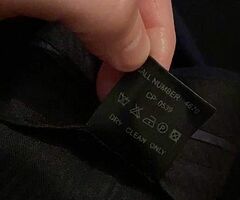 Man’s suit - Image 9/10