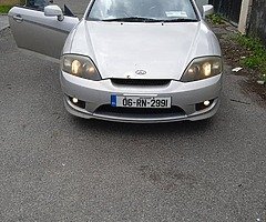 Hyundai coupe sports