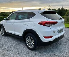 2018 HYUNDAI TUCSON EXECUTIVE 1.7 DIESEL SAT NAV LEATHER ONE OWNER 6 SPEED MANUAL - Image 3/10