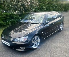 2005 Lexus  Is200 - Image 4/7