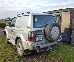 Toyota Landcruiser D4d for breaking
