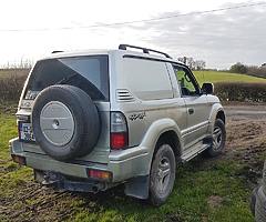 Toyota Landcruiser D4d for breaking