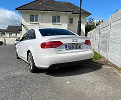 Audi A4 2010 - Image 5/5