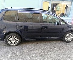 Volkswagen touran 7 seater automatic.