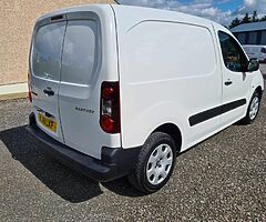 2018 Peugeot Partner 3 Seater Van (No VAT) - Image 4/10