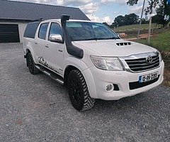 2012 Hilux Invincible x