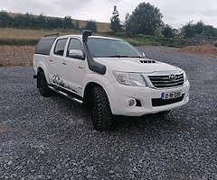 2012 Hilux Invincible x