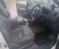 2012 Hilux Invincible x - Image 10/10