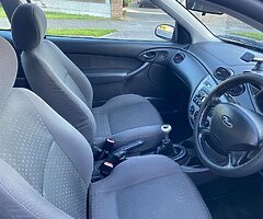 2004 Ford Focus Zetec 1.4 - Image 5/10