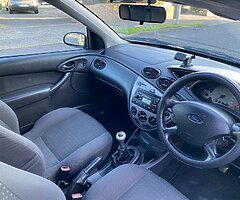 2004 Ford Focus Zetec 1.4 - Image 7/10