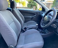 2004 Ford Focus Zetec 1.4 - Image 8/10