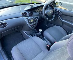 2004 Ford Focus Zetec 1.4 - Image 10/10