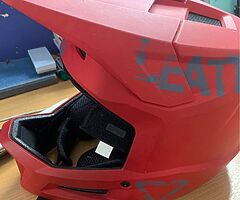 LEATT - Helmet MTB 4.0 Enduro - Size Medium Bike helmet