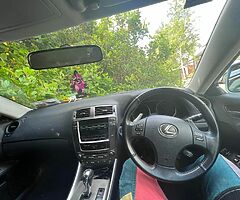 Lexus IS 250 - Image 4/9