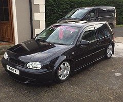 R3EKx numberplate