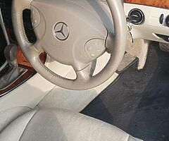 Mercedes Benz - Image 8/8