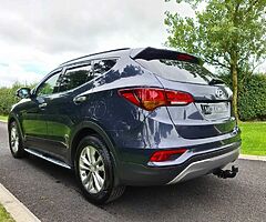 2017 Hyundai Santa Fe Premium 7 Seater