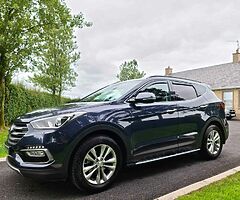 2017 Hyundai Santa Fe Premium 7 Seater - Image 5/10