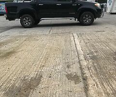 Toyota Hilux 2008 manual transmission low Milage