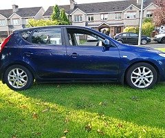 Hyundai i30 2009 cheap tax €200 1.6 diesel