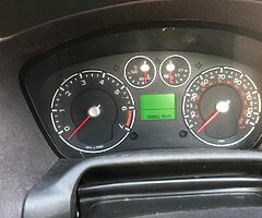 07 Ford Fusion 1,4 petrol,low 80 k mls,new 4tyres,2 owners,test and tax out 1000€ - Image 10/10