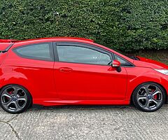 2015 Ford Fiesta - Image 4/9