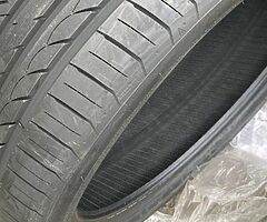 255/35/20 Very good condition just 1...