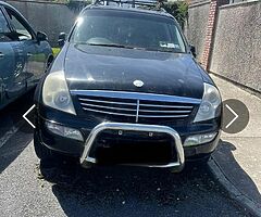 Rexton jeep 2.7 tdi for parts or field use etc