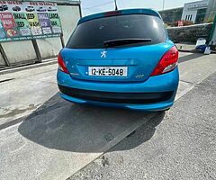Peugeot 207/ 1.4 HDI 2012
Text& tax,  - Image 4/8