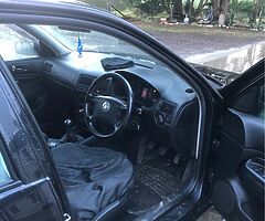2002 Volkswagen Golf - Image 7/10