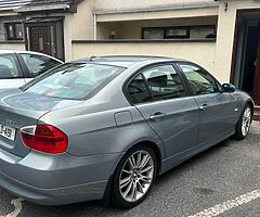 06 BMW 320