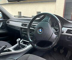 06 BMW 320 - Image 3/3