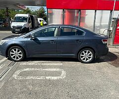 Toyota Avensis d4d diesel 
6 speed manual