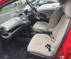 Honda Fit Hybrid Navi premium selection, 2011 - Image 7/10