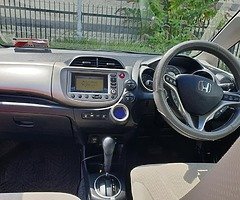 Honda Fit Hybrid Navi premium selection, 2011 - Image 9/10