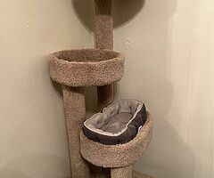 Cat tree/tower