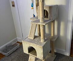 Cat tree/tower